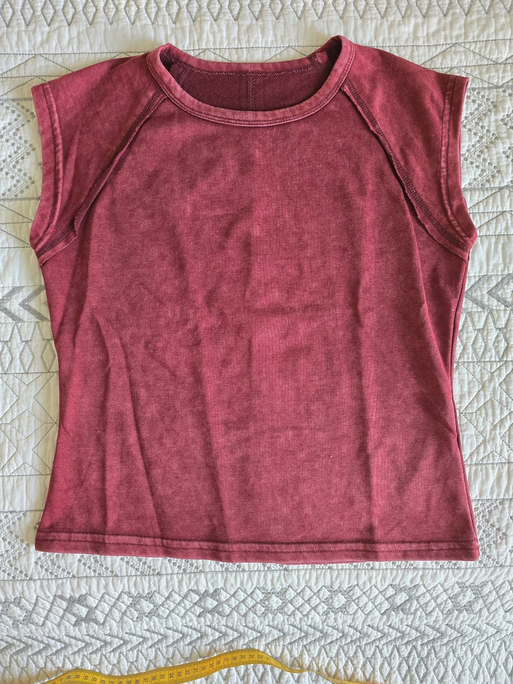 Weathered Red Cropped Sleeveless Top Size Large